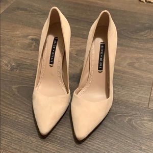 A size 9, tan suede, Alice and Olivia heels